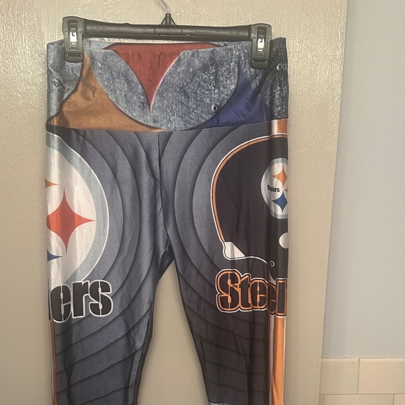 Pittsburgh Steeler stretch pants never worn - Picture 1 of 5